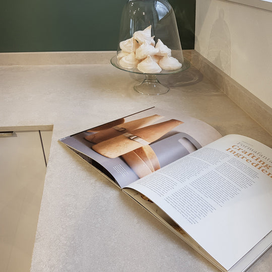 Houtmerk - Caesarstone Topus Concrete keukenblad - Maatwerk werkblad composiet Keramiek Houtmerk   