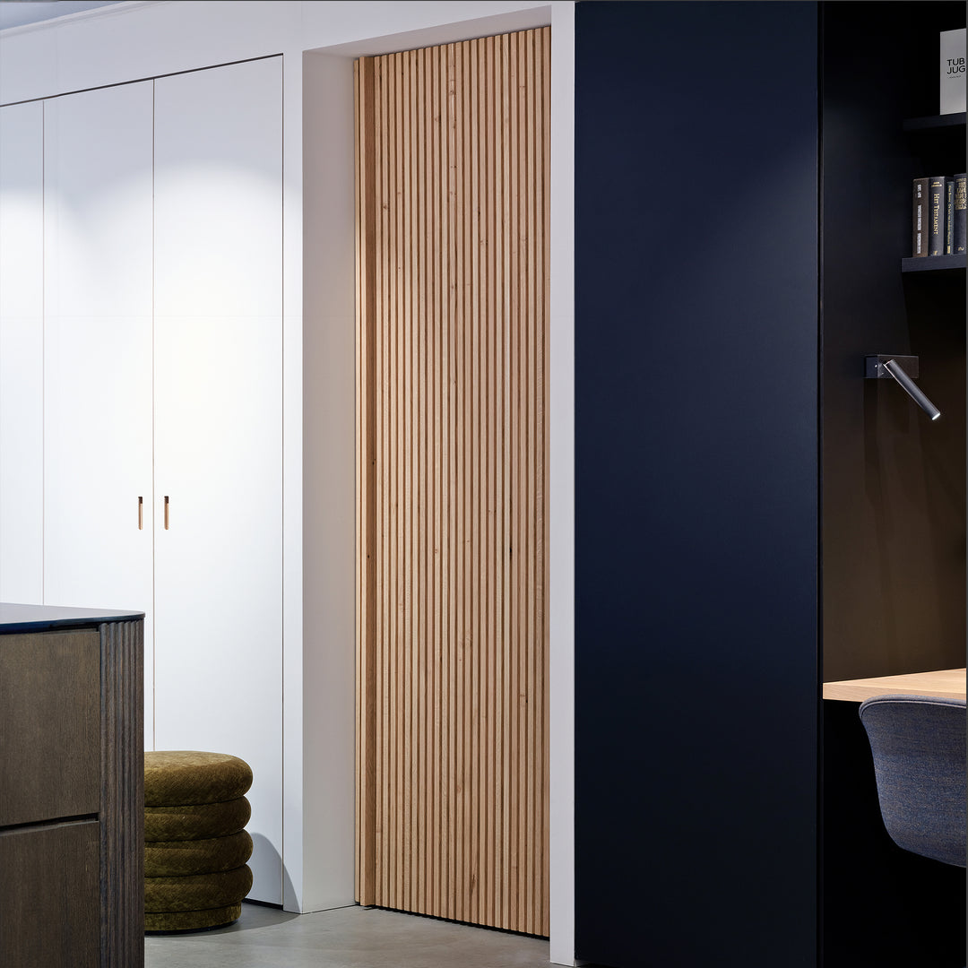 Houtmerk - Maatwerk houten Taatsdeur zonder kozijn - Geprofileerd Eiken Deuren Houtmerk