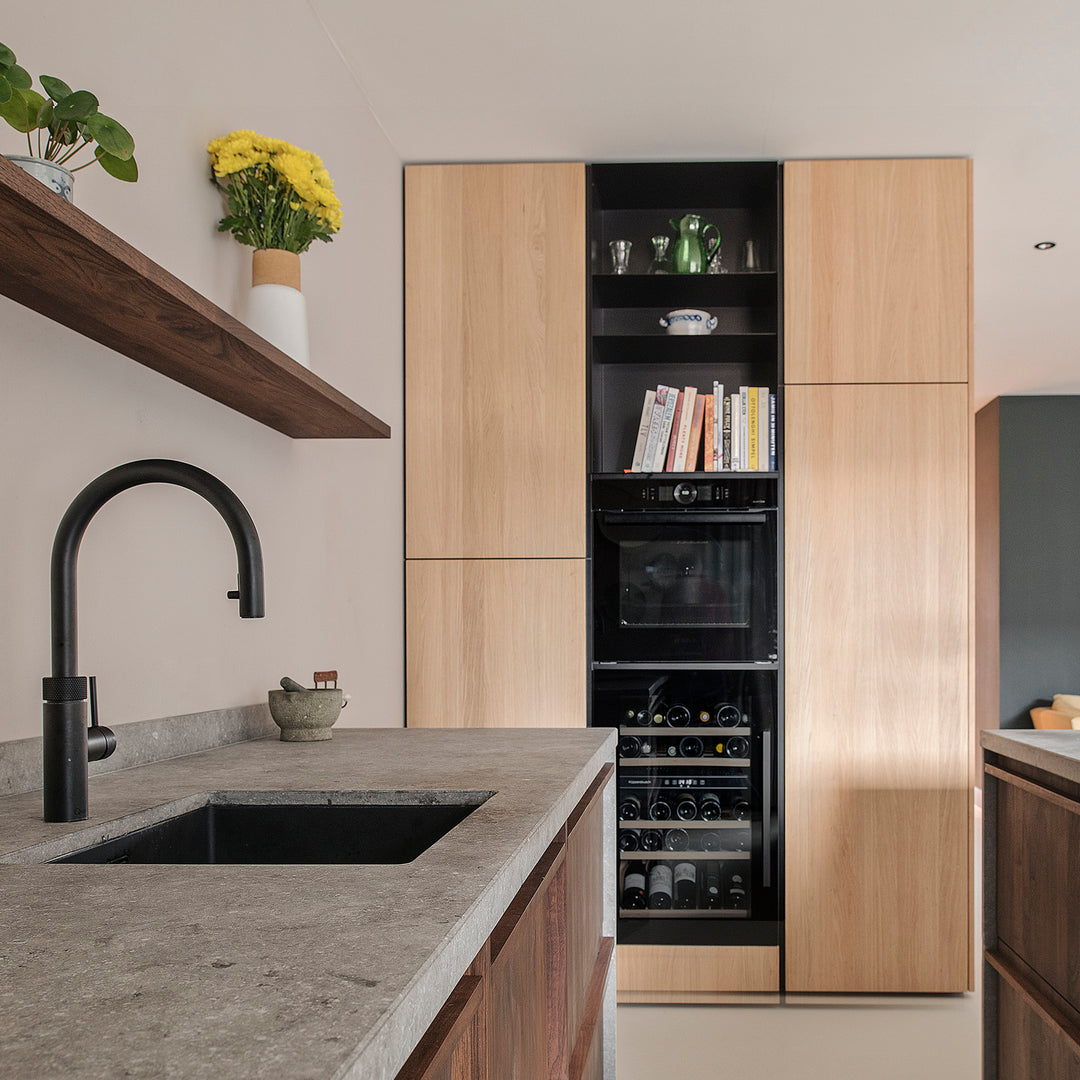 Houtmerk - Houten Wandplank blinde bevestiging - Massief noten Wandplanken Houtmerk