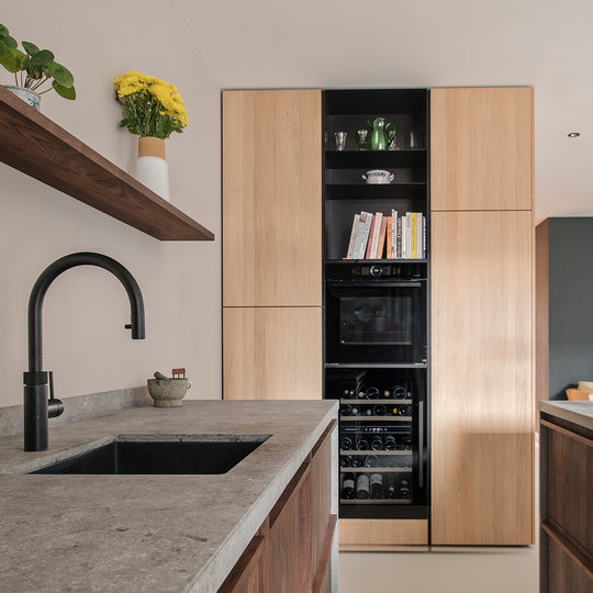 Houtmerk - Houten Wandplank blinde bevestiging - Massief noten Wandplanken Houtmerk