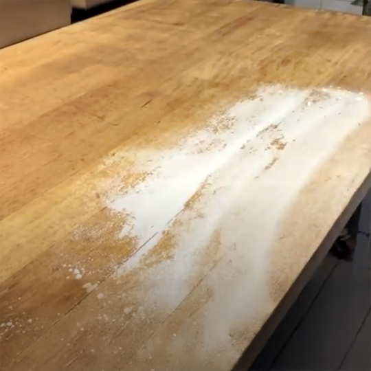 Clean Pro Foam – Reiniger voor mat gelakte en houten oppervlakken - 500ml Afwerking en Onderhoud Houtmerk