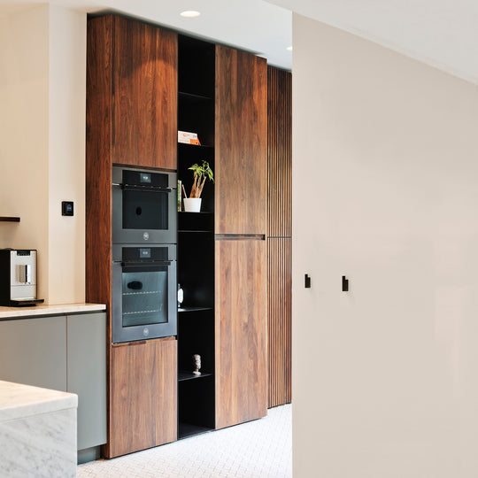 Houtmerk Ratio® - Plint voor keuken - Noten Keukens Houtmerk