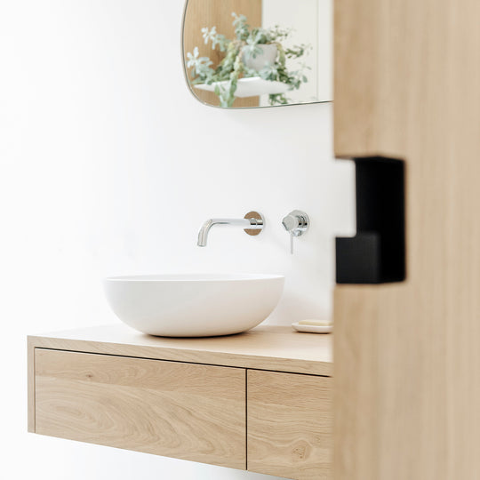 Houtmerk – Witte Waskom Delta Solid Surface – Rond Wastafels Houtmerk