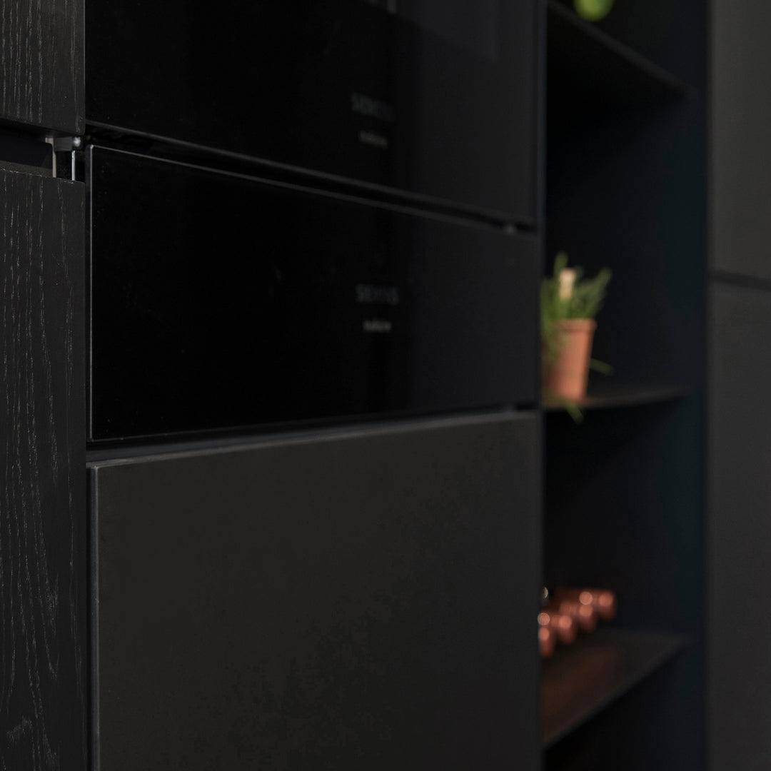 Ratio - Keukenfront GRIP - Massief eiken Primeur Zwarte beits Keukenfronten Houtmerk