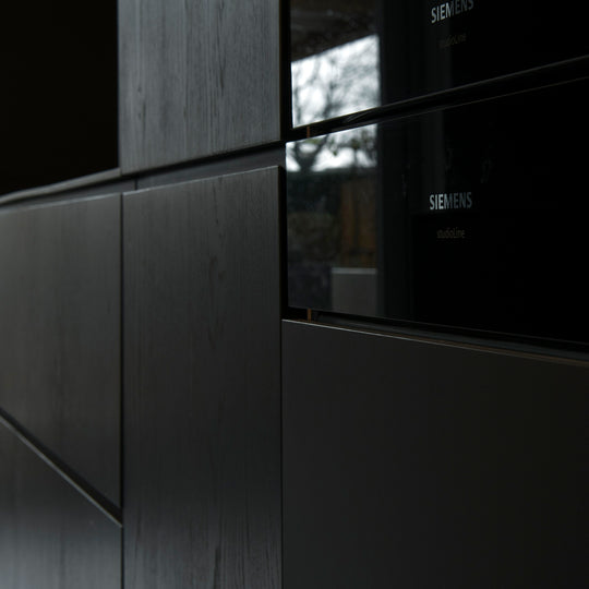 Ratio - Keukenfront GRIP - Massief eiken Primeur Zwarte beits Keukenfronten Houtmerk