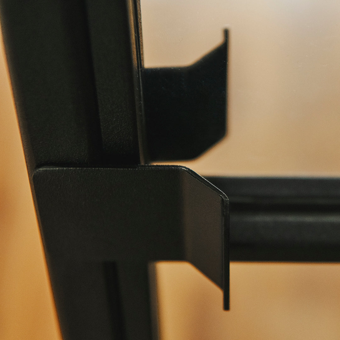 Houtmerk - En Suite Kast Porta 04 - Kast met stalen schuifdeuren Kastcombinatie Houtmerk