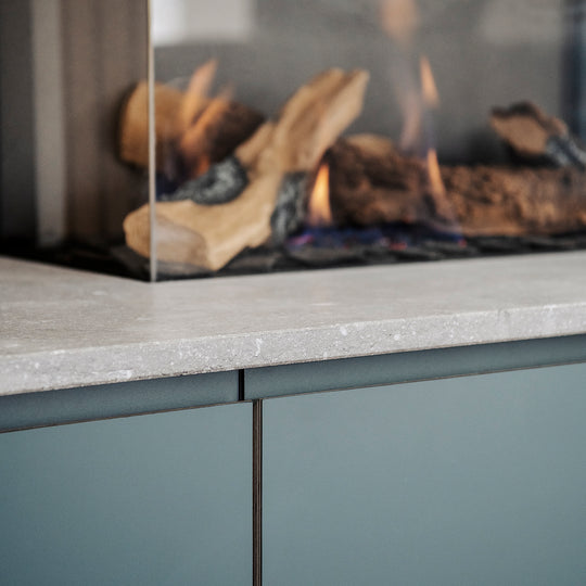Houtmerk Domus® - Haardmeubel Forno 03 - Arpa Fenix met Concreto steen Kasten Houtmerk