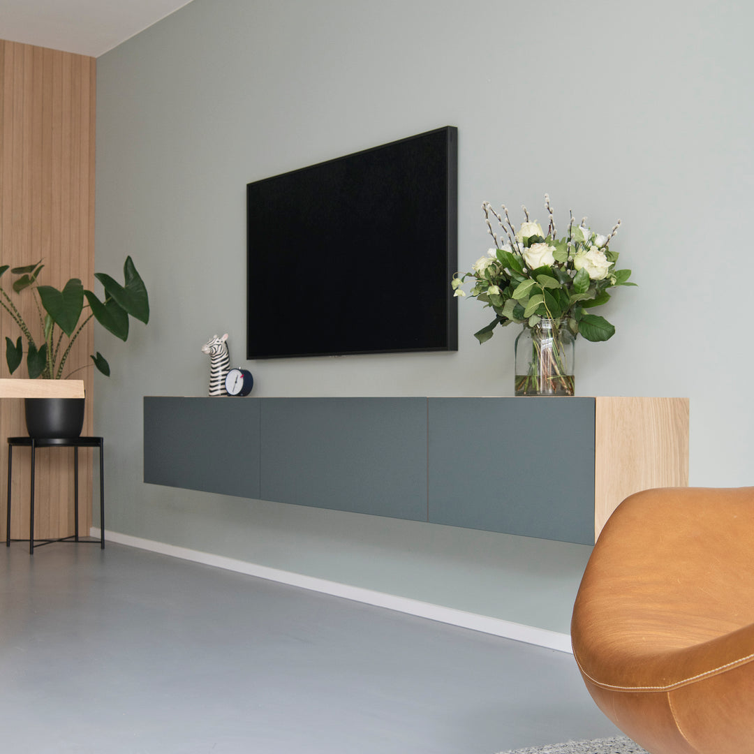 Houtmerk - Houten wandmeubel Azur - Massief eiken met Arpa Fenix Kasten Houtmerk