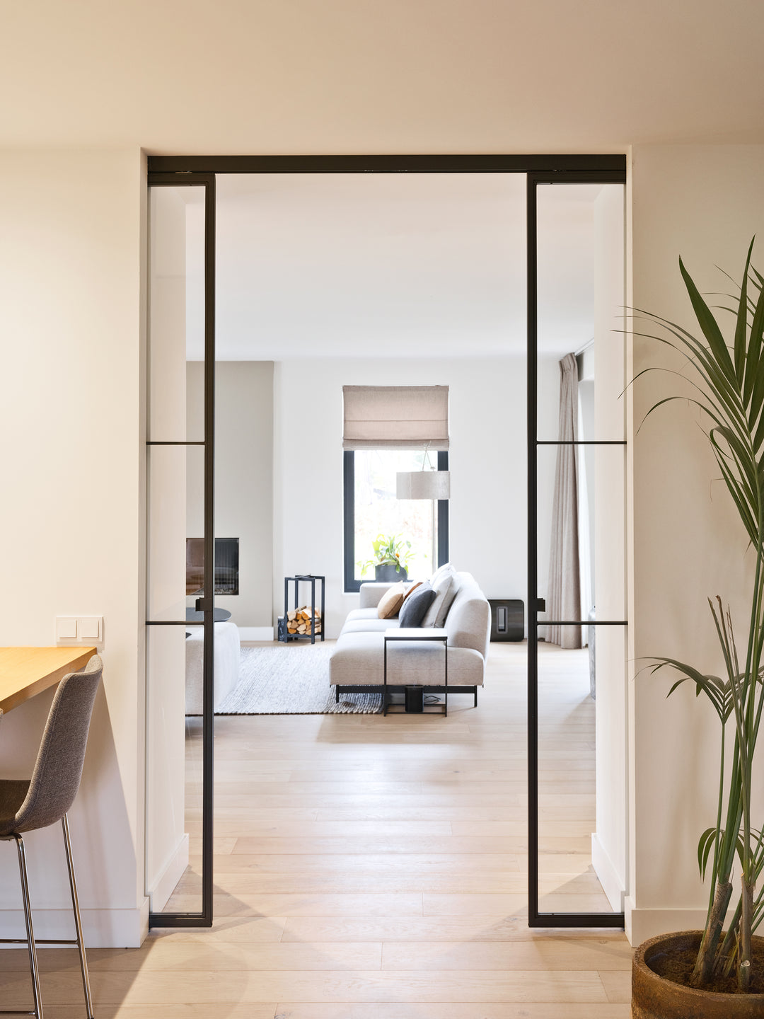 Houtmerk - En Suite Kast Porta 01 - Kasten en stalen schuifdeuren Kastcombinatie Houtmerk