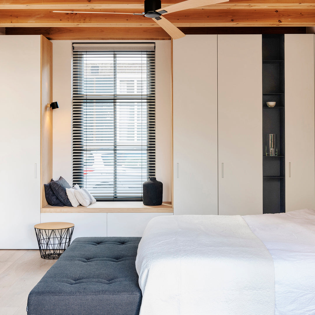 Houtmerk - Kast Buco 02 - Hoge kast met nis en zitelement Kastcombinatie Houtmerk