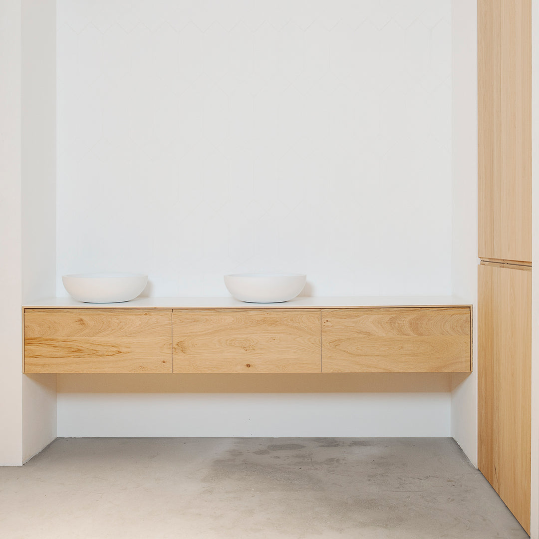 Houtmerk - Houten Badmeubel Malaga Plus met Corian werkblad - Massief hout maatwerk Badmeubels Houtmerk