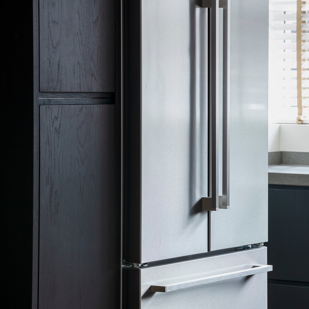 Ratio - Keukenfront GRIP - Massief eiken Primeur Zwarte beits Keukenfronten Houtmerk