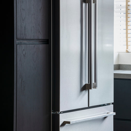 Ratio - Keukenfront GRIP - Massief eiken Primeur Zwarte beits Keukenfronten Houtmerk