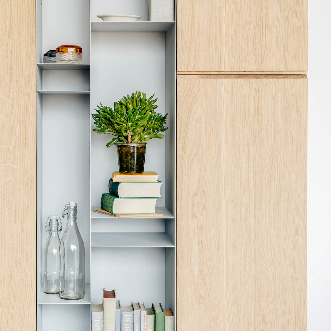 Houtmerk - Maatwerk Vario zwevende wandkast - massief hout en plaatstaal Kasten Houtmerk   