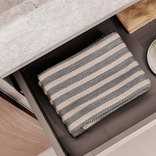 Houtmerk - Houten Badmeubel Niche - notenhout met verzonken natuursteen wastafel Badmeubels Houtmerk