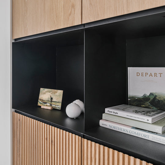 Houtmerk - En Suite Kast Porta 03 - Kast met stalen schuifdeuren Kastcombinatie Houtmerk