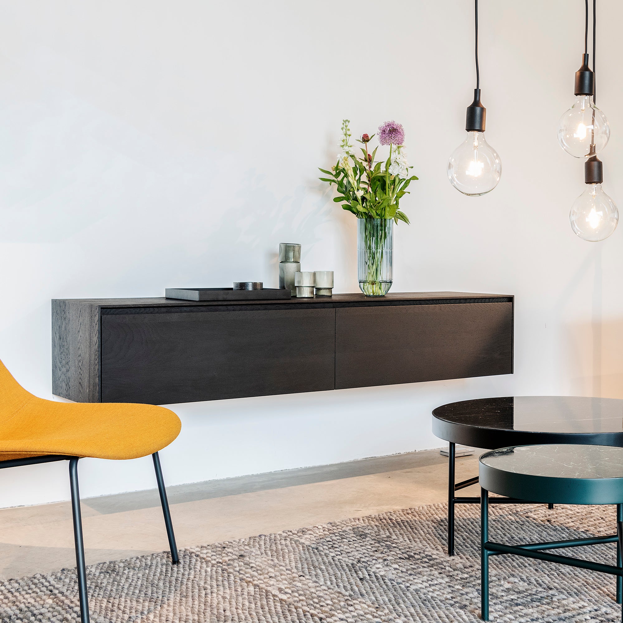 Houtmerk - Houten wandmeubel Malaga - Zwart gebeitst eiken Kasten Houtmerk