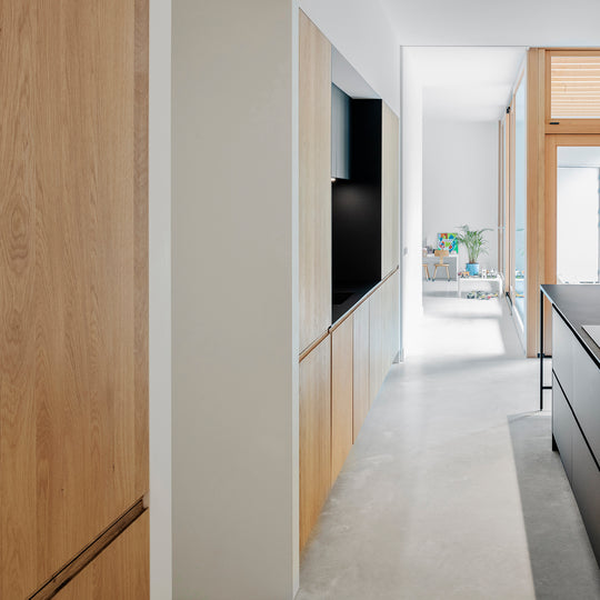Houtmerk - Witte MDF Stollenwand - Overschilderbaar maatwerk Keukens Houtmerk