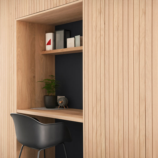 Houtmerk - Houten Wandpaneel met groeven profiel - Maatwerk Kasten Houtmerk