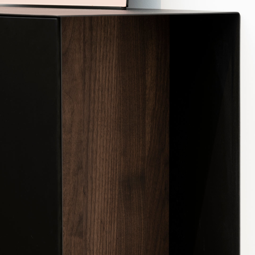 Houtmerk - Stalen dressoir Deco - Zwarte Arpa Fenix fronten - SALE Kasten Houtmerk
