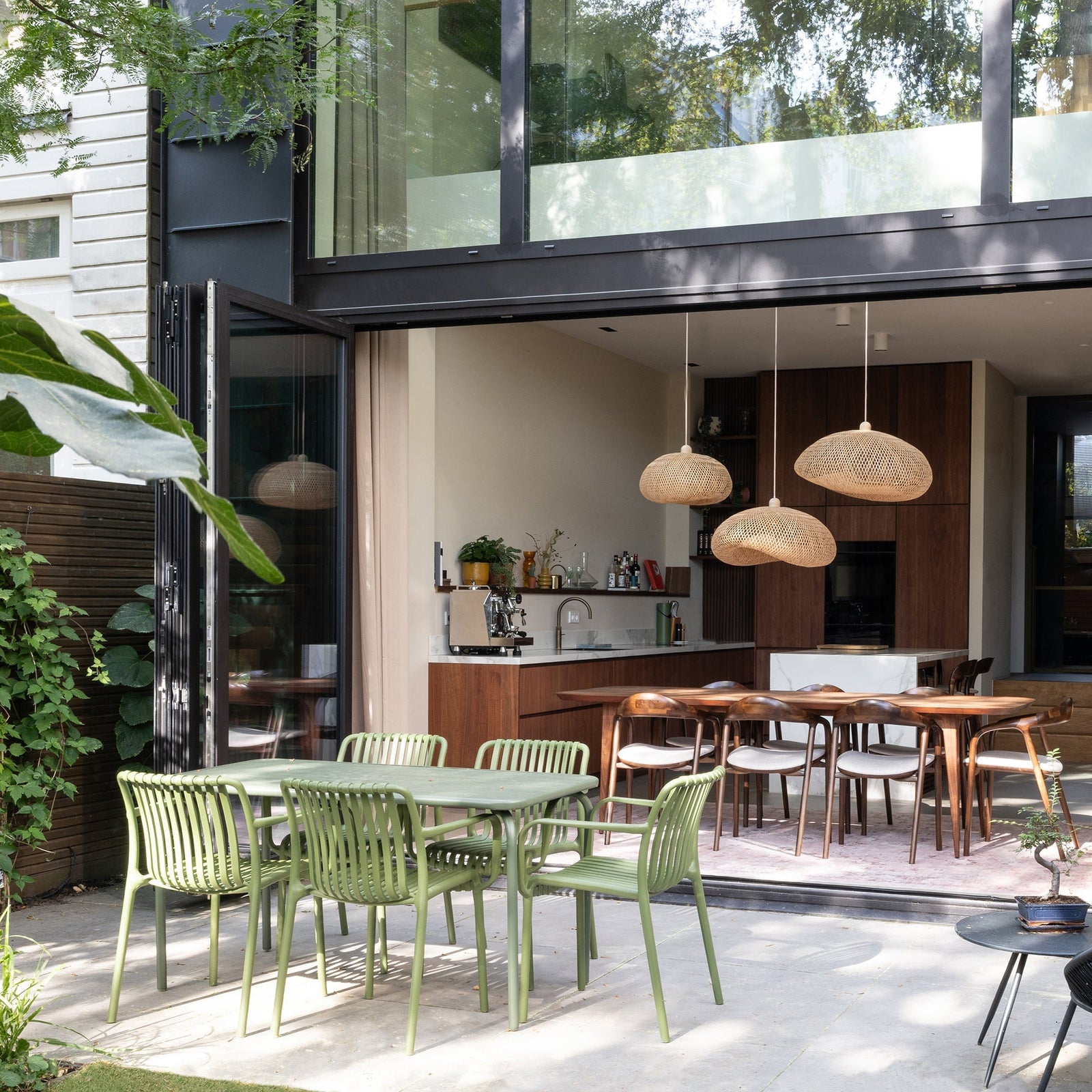 Binnenkijken! Maatwerk keuken met uitzicht op de tuin