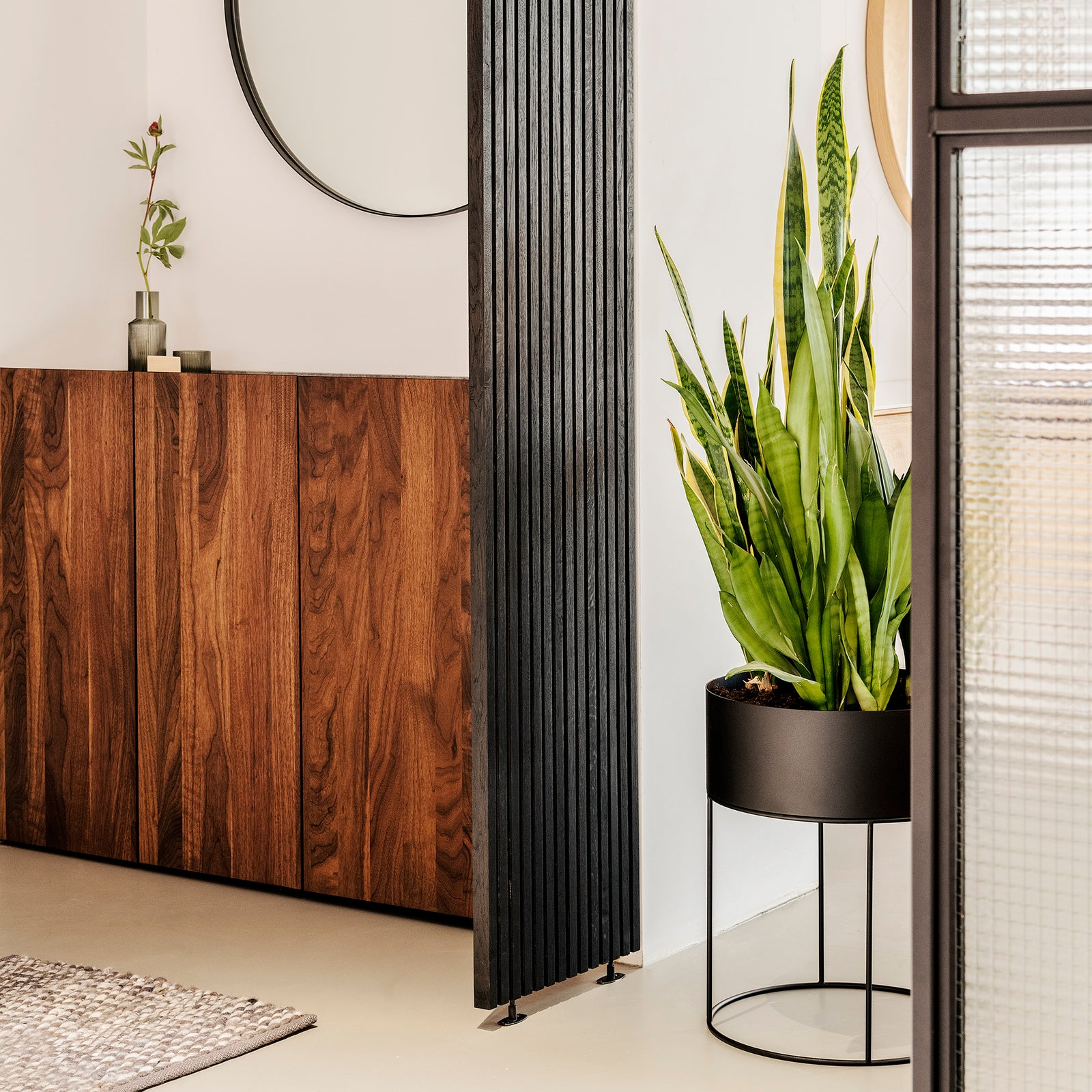 Kan een houten roomdivider in je badkamer? De spelregels op een rijtje!