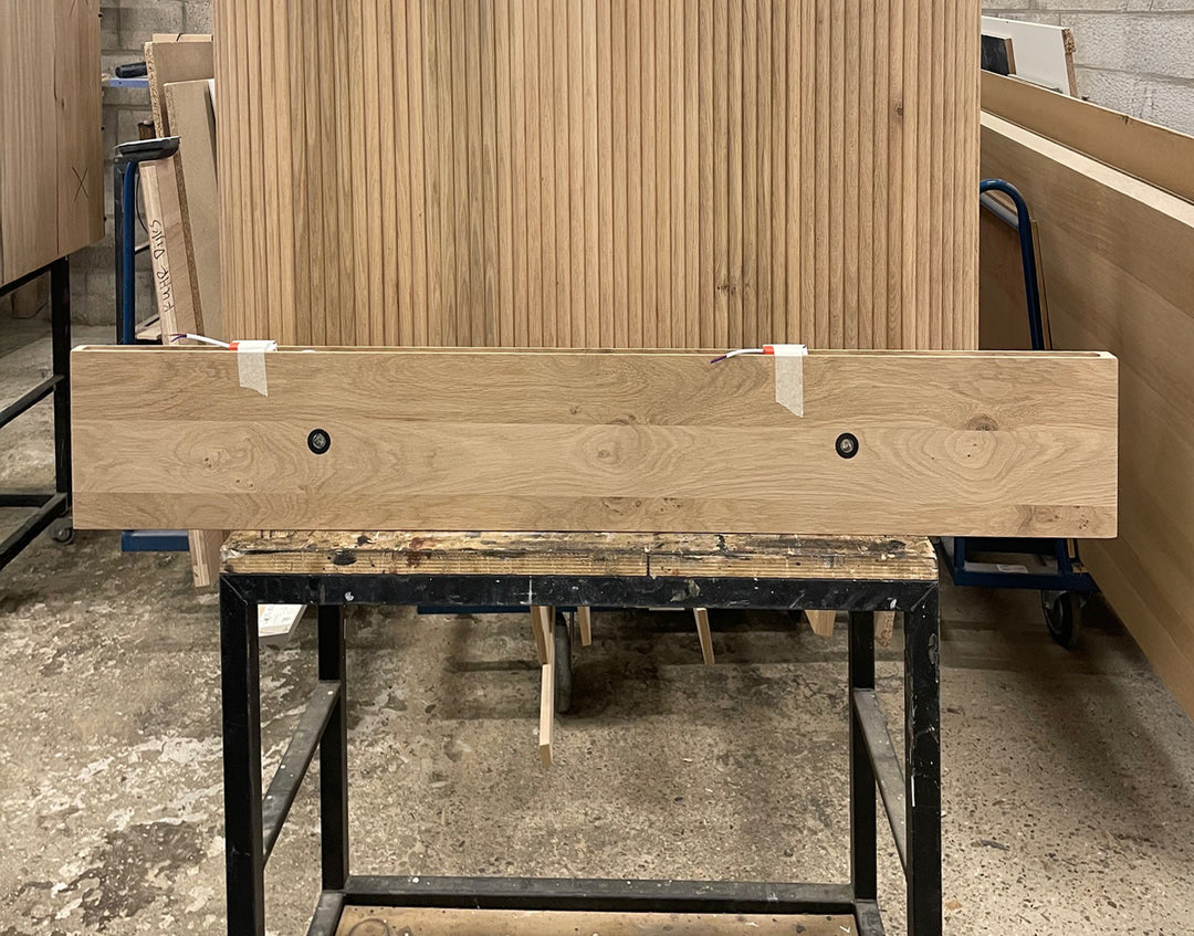 Houtmerk - Massief eiken wandplank met LED spots 150cm - SALE Wandplanken Houtmerk