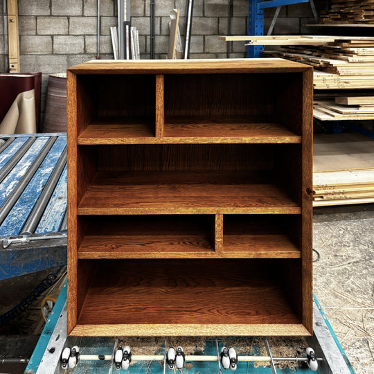 Houtmerk Ratio® - Vakkenkast Spatio - Lage eindkast massief hout - Sale Kasten Houtmerk