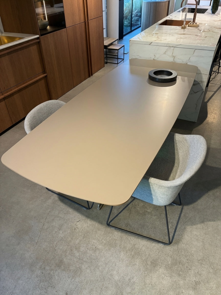 Houtmerk -  Tafel Still Fenix - Bladvorm Fjord - SALE
