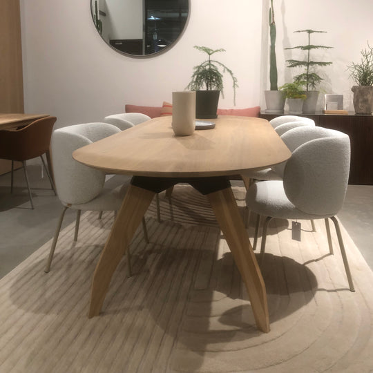 Houtmerk - Tafel Lino Eiken - Bladvorm Costa - SALE Tafels Houtmerk