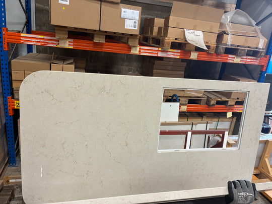 Houtmerk -  Caesarstone kookeiland Taj Royale - 340x100cm - SALE