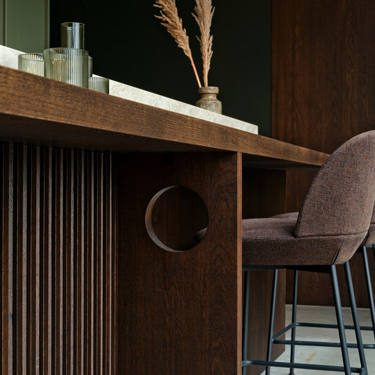 Ratio - Dekpaneel ESCALADE - Geprofileerd eiken Black Walnut Beits Keukenfronten Houtmerk