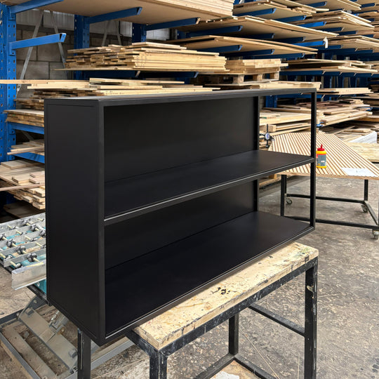 Open vak Hannover - Zwart gecoat staal 133x77x34cm - SALE Wandplanken Houtmerk