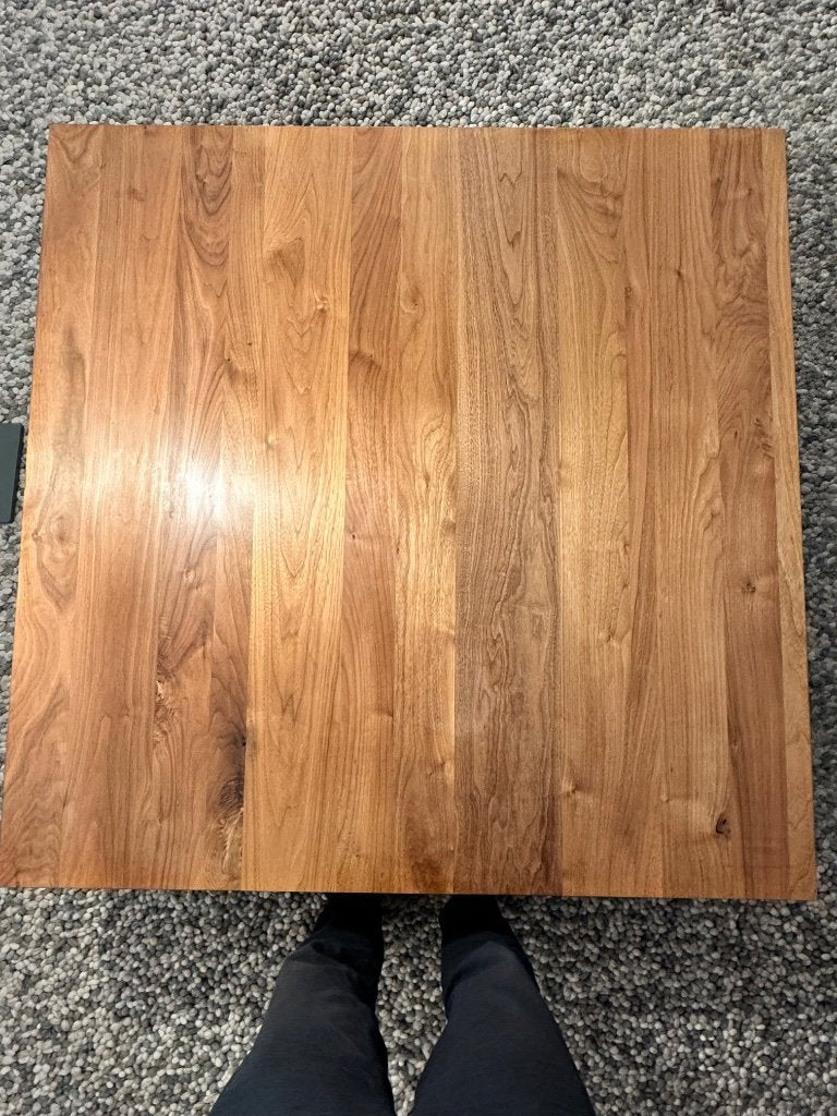 Houtmerk - Salontafel Massief Noten - Vierkant 120cm met open vak - SALE Tafels Houtmerk