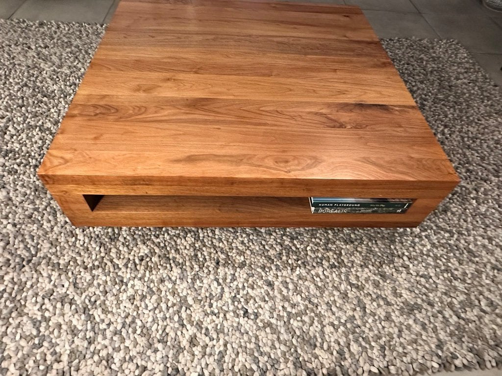 Houtmerk - Salontafel Massief Noten - Vierkant 120cm met open vak - SALE Tafels Houtmerk