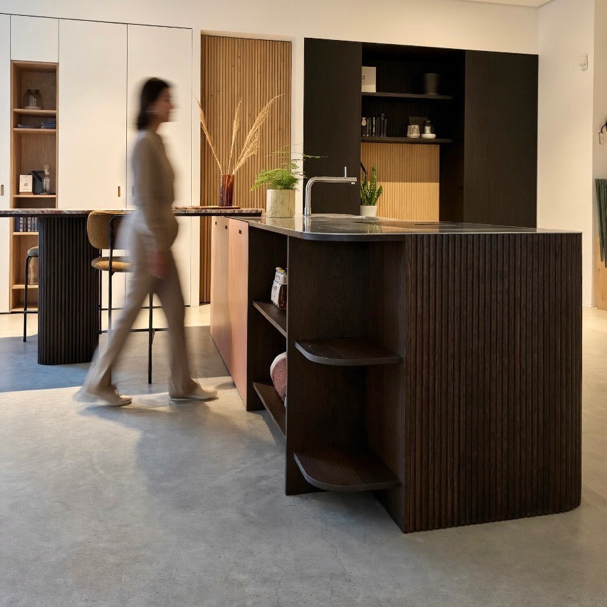 Houtmerk Ratio® - Vakkenkast Level - Lage eindkast massief hout Kasten Houtmerk