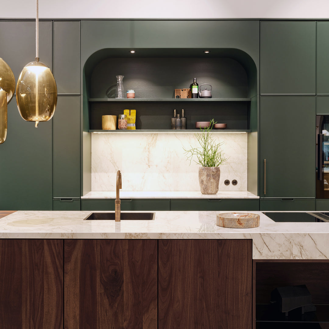 Houtmerk - Houten Wandplank met LED-strip verlichting - Maatwerk kleurlak hout