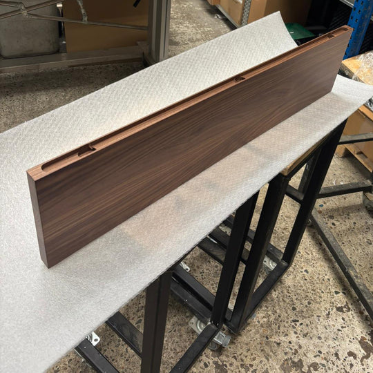 Houtmerk - Massief noten wandplank 100cm - SALE Wandplanken Houtmerk