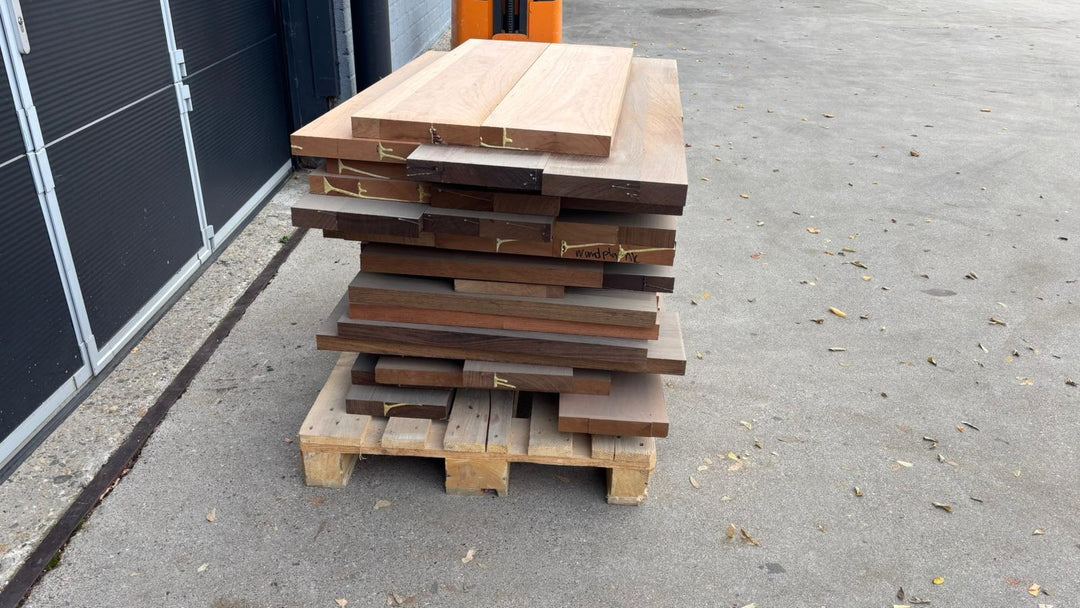 Houtmerk - Losse panelen massief hout bont - SALE Werkbladen houtmerk