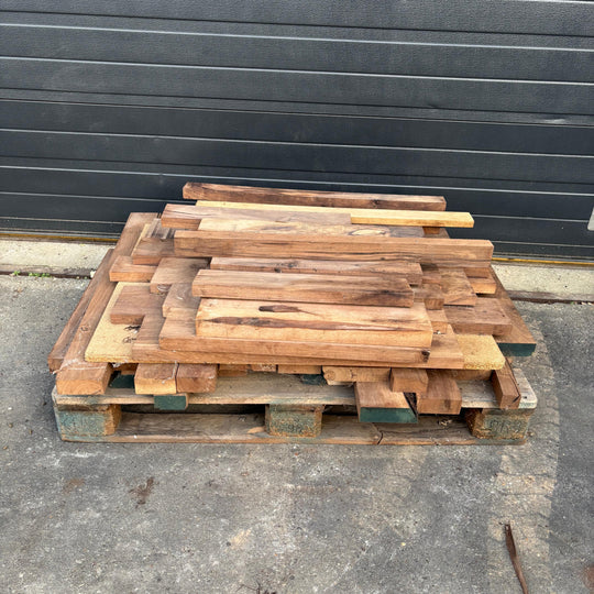 Houtmerk - Losse panelen massief noten resthout 50-70cm - SALE Werkbladen houtmerk