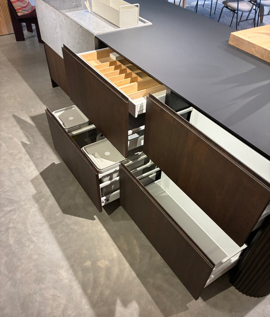 Houtmerk - Ratio® keuken eiken met natuursteen - SALE Keukens Houtmerk