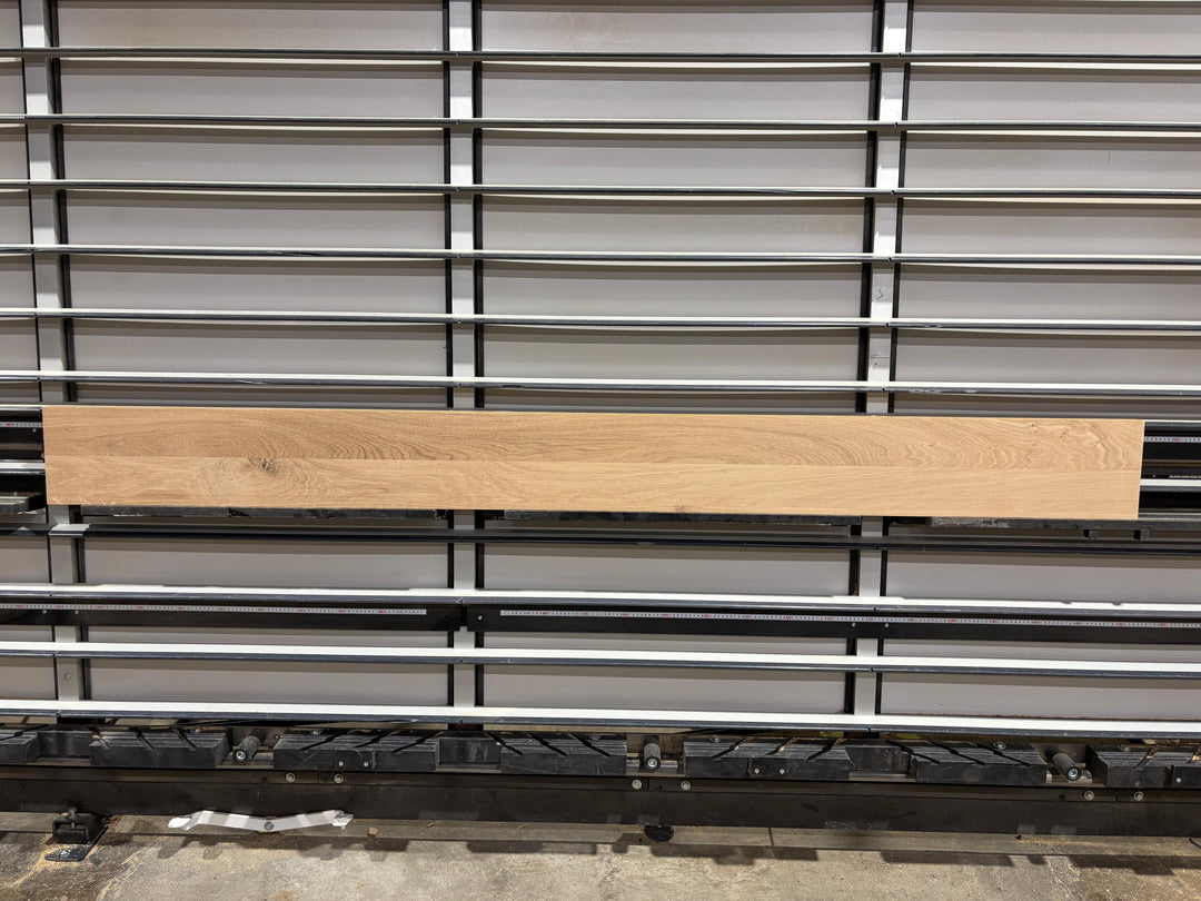 Houtmerk - Massief eiken wandplank met LED spots 255cm - SALE