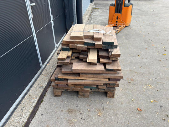 Houtmerk - Losse panelen massief noten resthout 30-40mm - SALE Werkbladen houtmerk