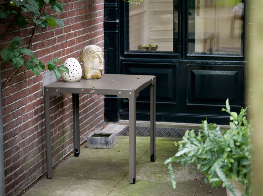Functionals - T-table donkergrijs warmgrijs outdoor afwerking - SALE  Houtmerk   
