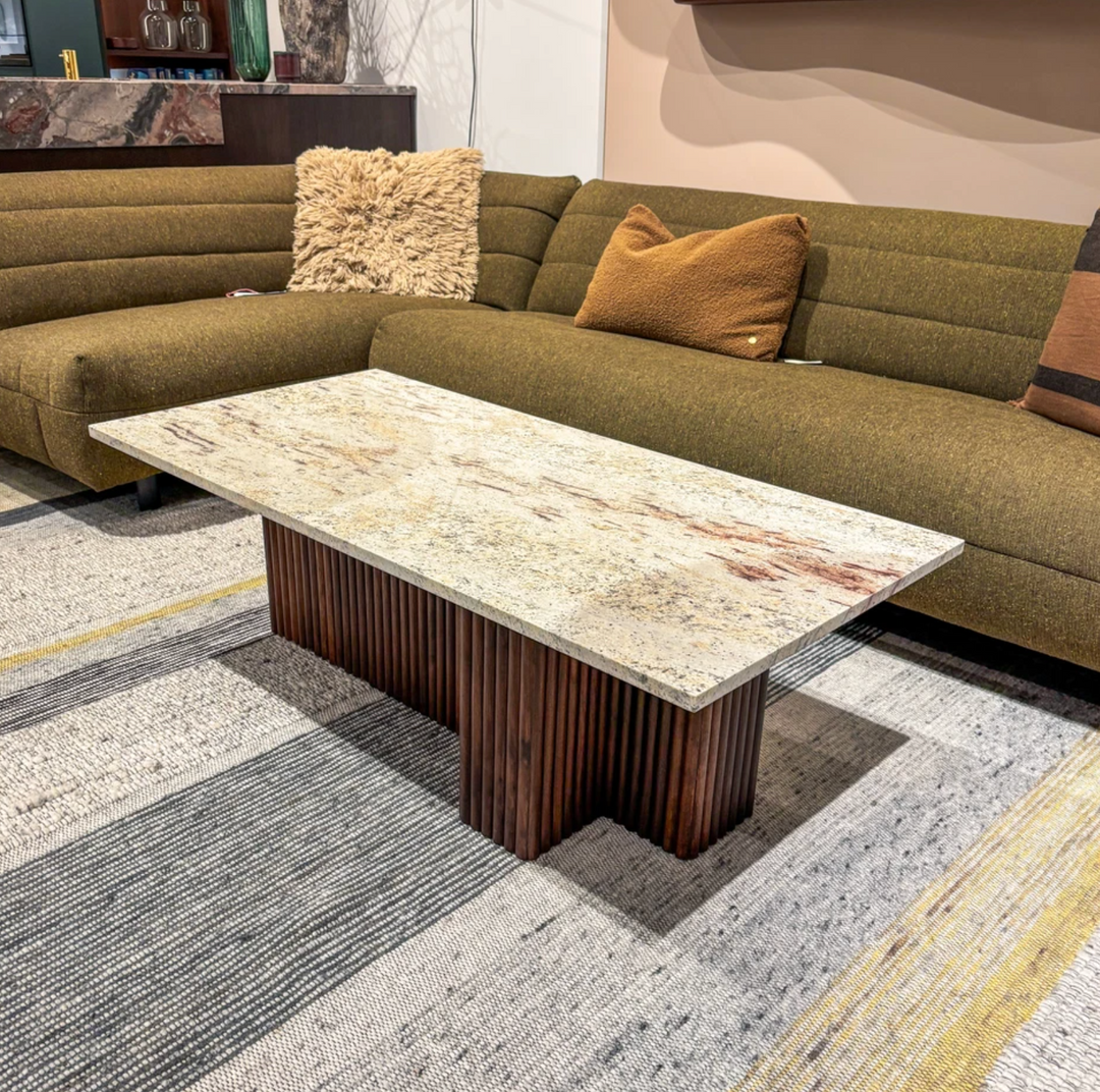 Salontafel - prototype massief hout en graniet - SALE Salontafels Houtmerk