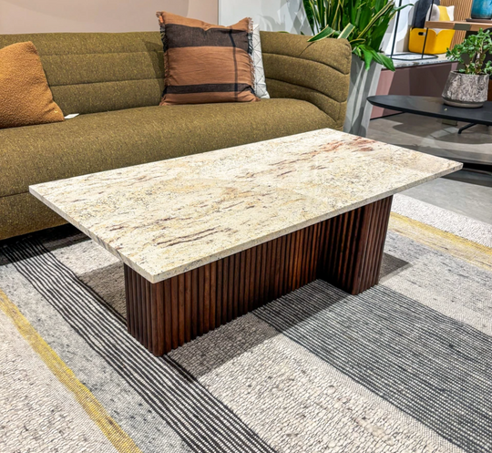 Salontafel - prototype massief hout en graniet - SALE Salontafels Houtmerk