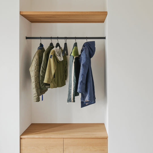 Houtmerk Domus® - Garderobe zitladekast - Massief hout maatwerk-Houtmerk-Massief houten zitmeubel met lades - voor hal, kapstok, garderobe of inloopkast  | Houtmerk