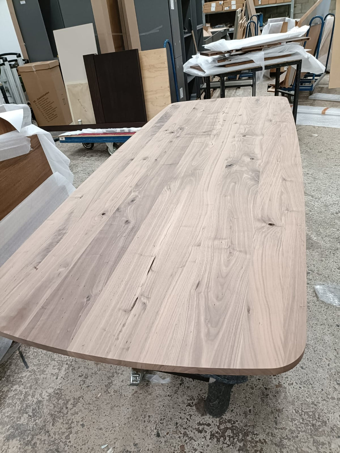 Houtmerk - Tafel Fjord Noten - Rechthoek afgerond - SALE Tafels Houtmerk